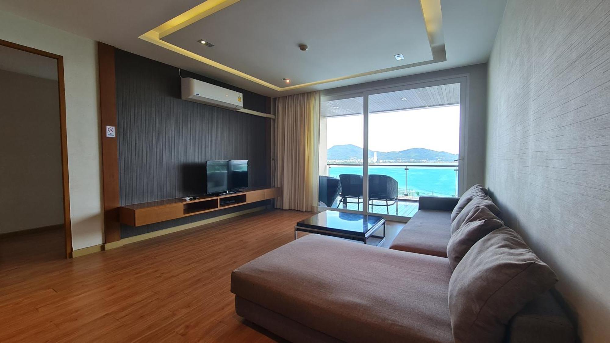 The Privilege Residence Patong Exterior photo
