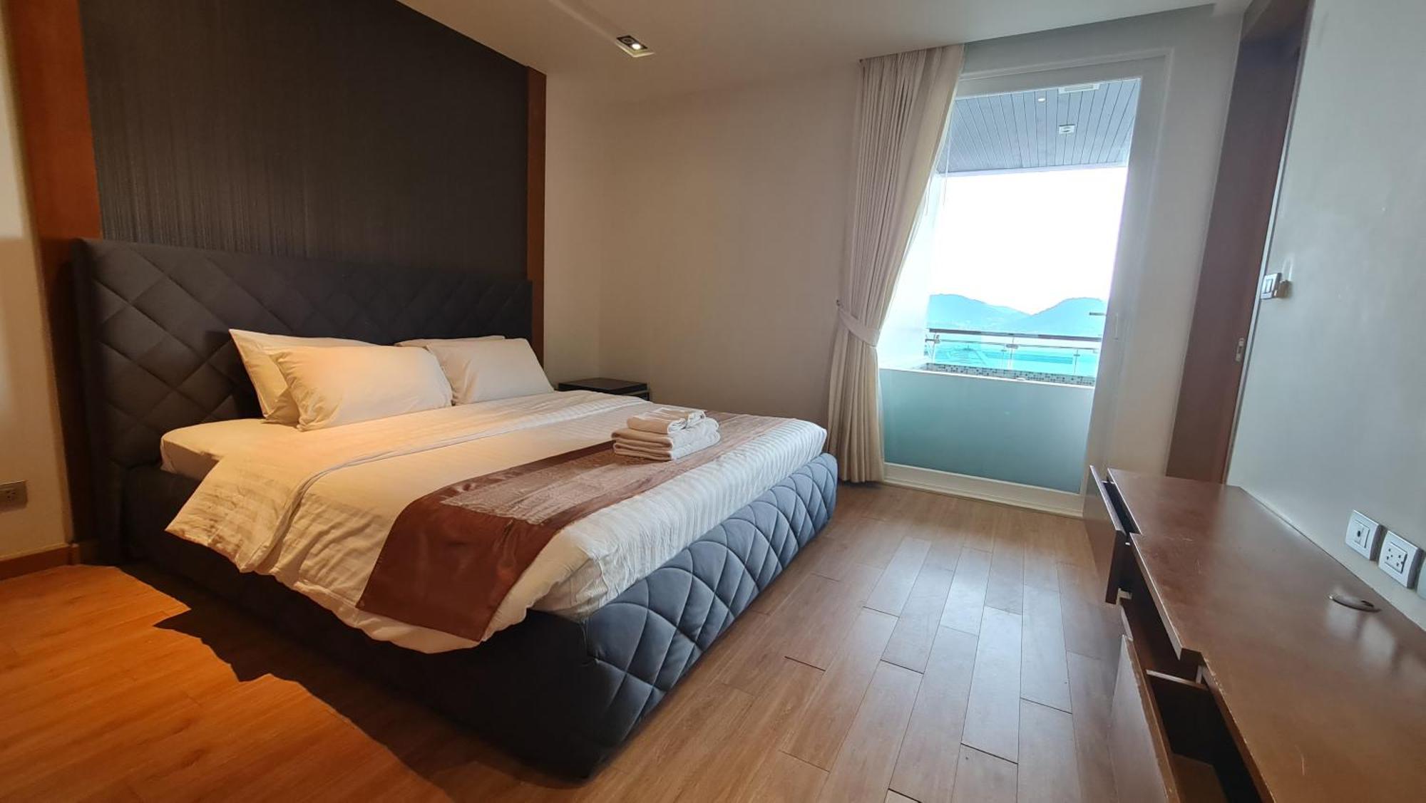The Privilege Residence Patong Exterior photo