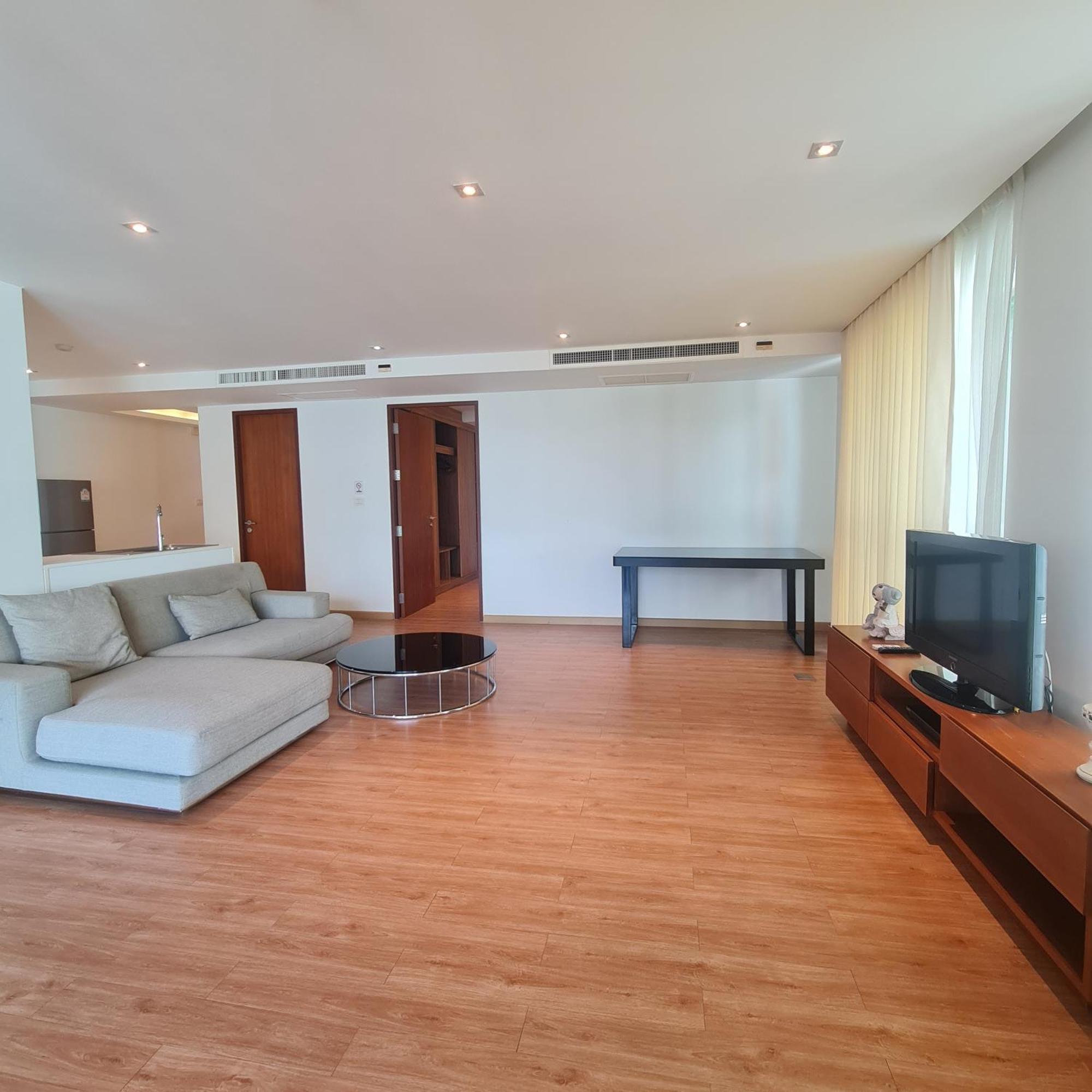 The Privilege Residence Patong Exterior photo