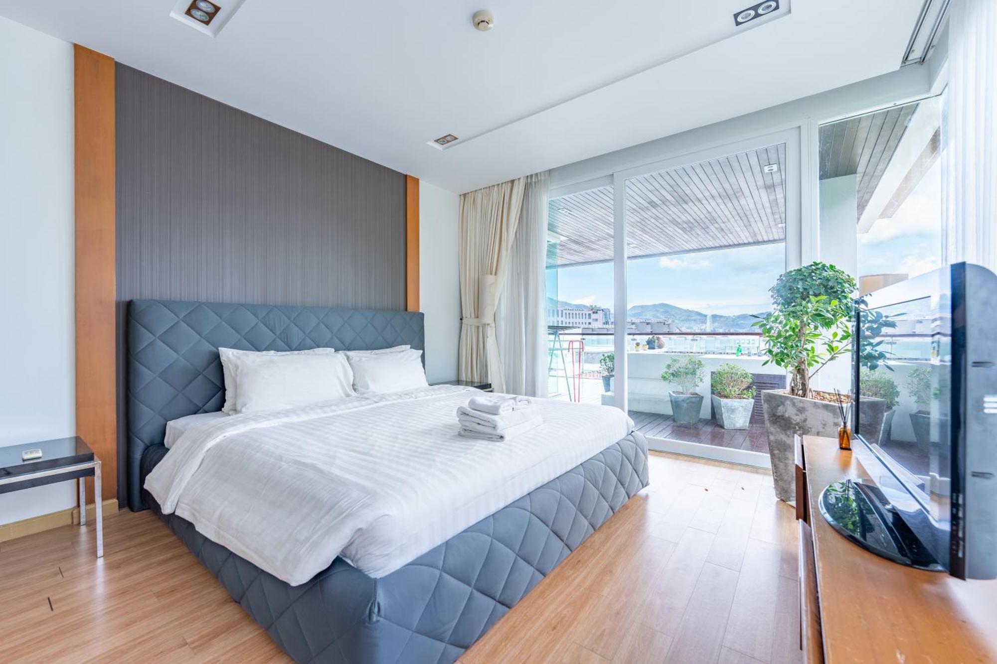 The Privilege Residence Patong Exterior photo